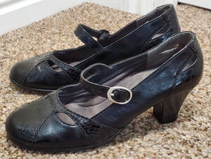 A2 Aerosoles Women’s Black Mary Jane Heels Size 6 Faux Snakeskin Comfort